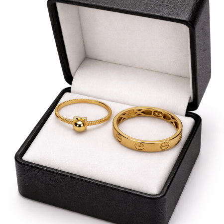 18K Gold Ring Set – Rope Bead Ring & Screw Detail Band (4.15g) 18K Gold Ring Set – Rope Bead Ring & Screw Detail Band (4.15g)