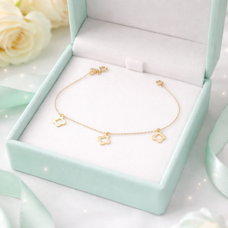 18K Gold Clover Charm Bracelet – Dainty Minimalist Bracelet (2.33g) 18K Gold Clover Charm Bracelet – Dainty Minimalist Bracelet (2.33g)