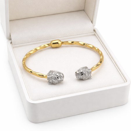 18k Gold & Silver Rabbit-Head Cuff Bracelet - 10.42g 18k Gold & Silver Rabbit-Head Cuff Bracelet - 10.42g