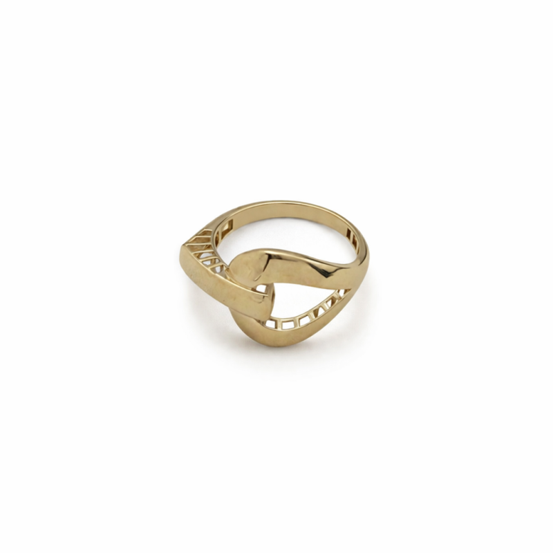 18k Gold Ring - 2.94 Grams