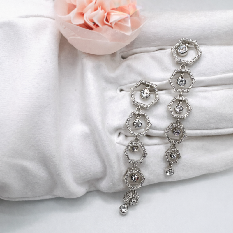 Elegant Silver Earrings with Sparkling CZ Stones – 5.5 cm Length, 8.54g Weight